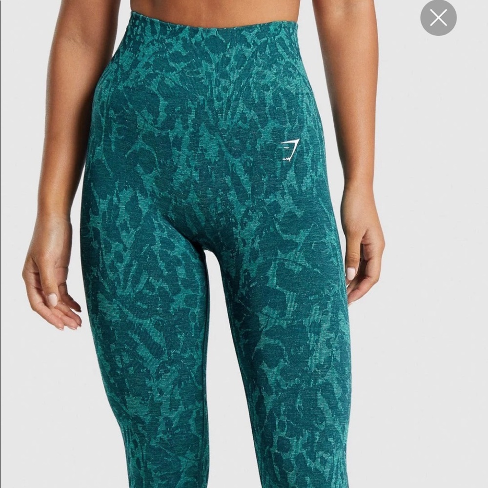 Gym shark teal leggings! Never been worn. New without tags!